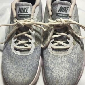Nike flex contact running shoes